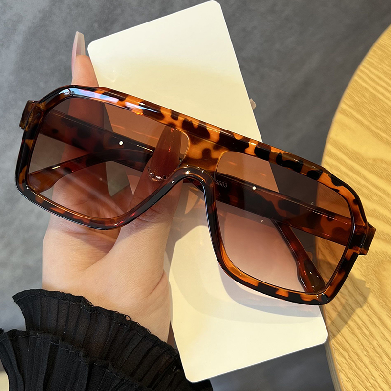 Occhiali da Sole Oversize Quad - Designer Sunglasses recensione e prezzo